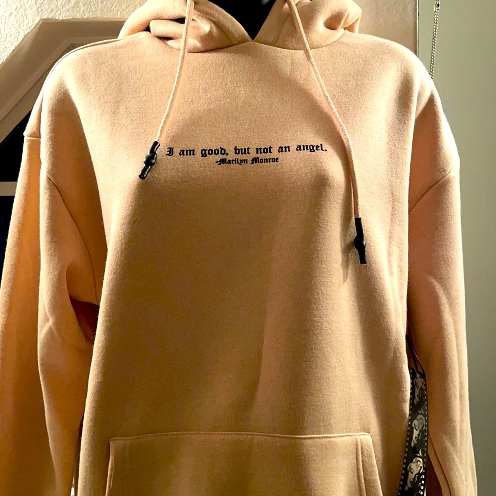 Sold Out NWT Marilyn Monroe Forever 21 Hoodie 😎